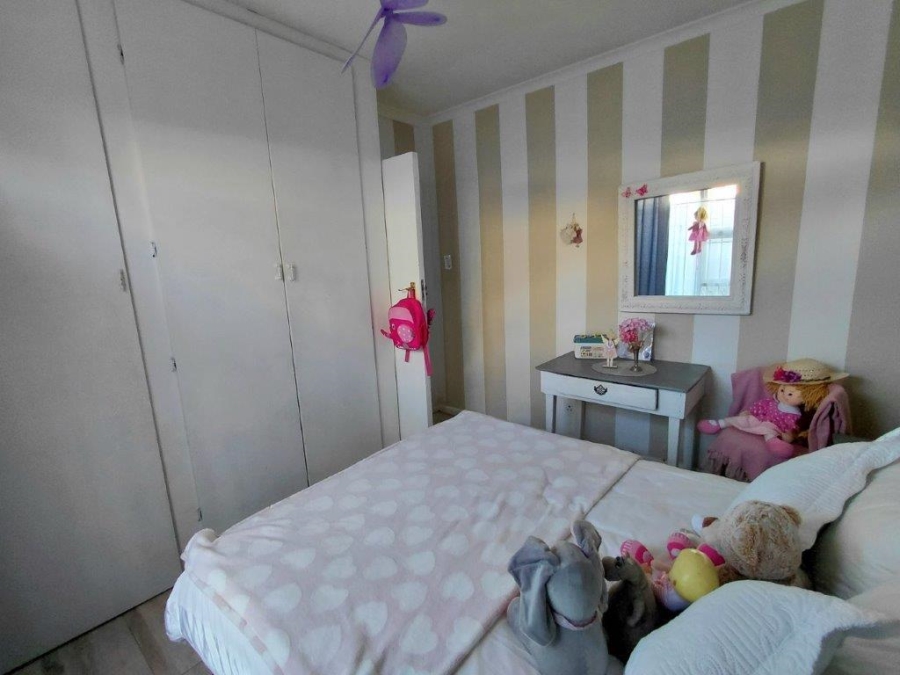 5 Bedroom Property for Sale in Winslow Western Cape